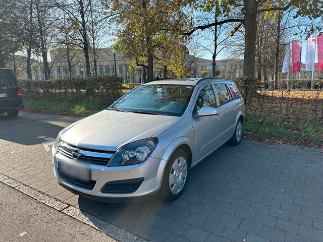 Opel Astra 2006 mit neuem TÜV Benziner