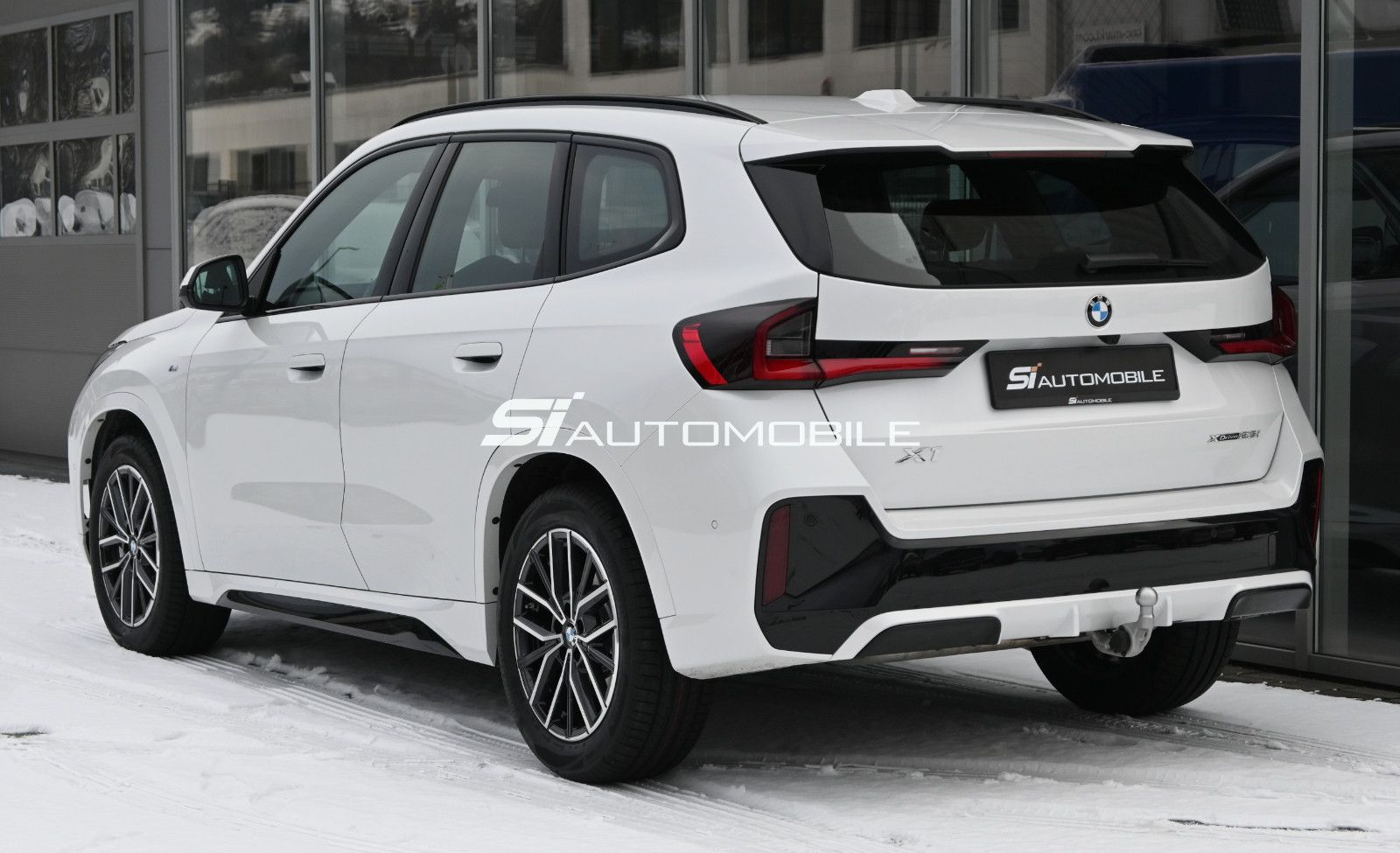 Fahrzeugabbildung BMW X1 xDrive23i M-Sport °ACC°AHK°360°MEMO°HARMAN°