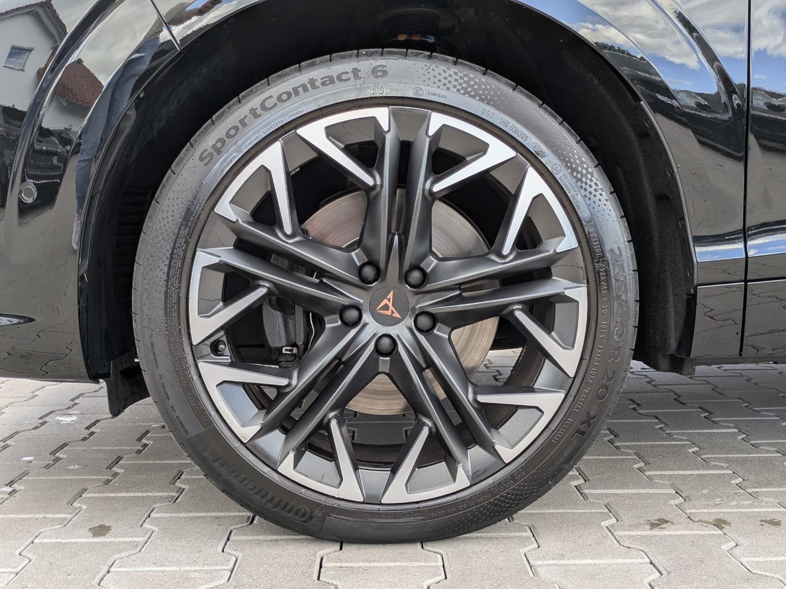 Fahrzeugabbildung CUPRA Terramar 2.0 TSI 4D VZ HUD*MATRIX*PANO*DCC*20"