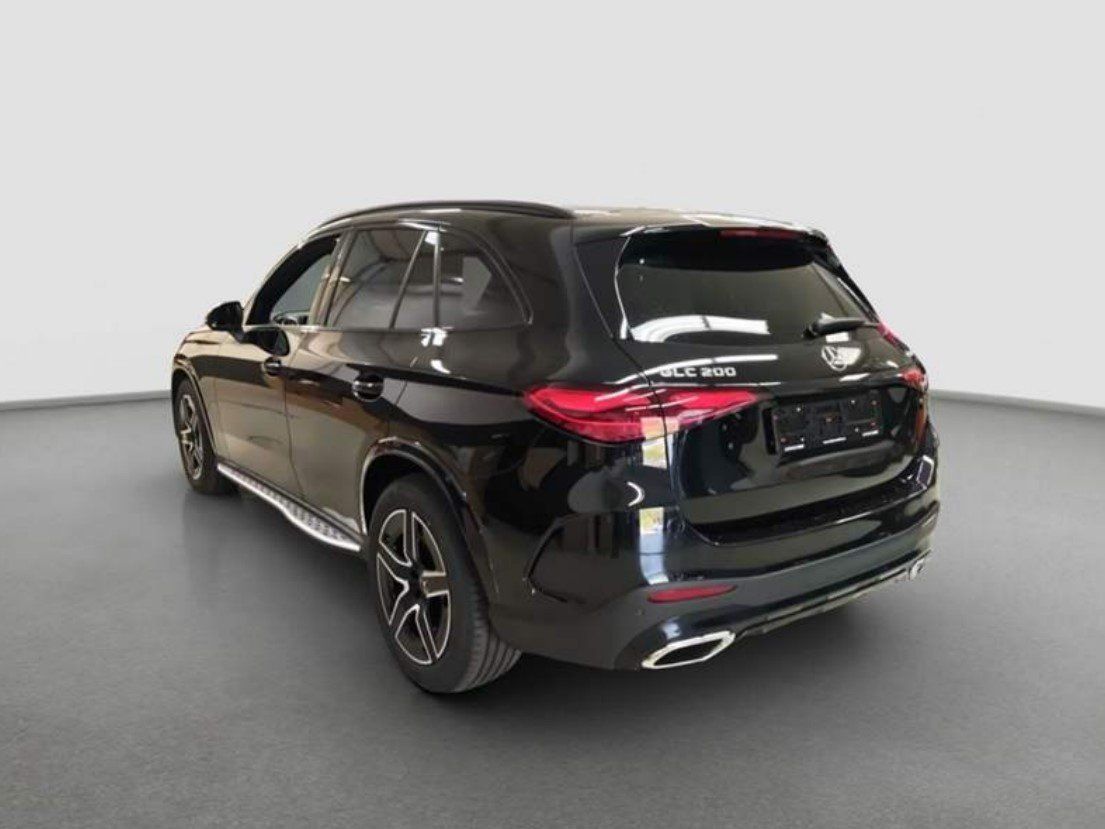 Fahrzeugabbildung Mercedes-Benz GLC200 4M AMG Advan+ DISTR Massage AHK Pano Memo