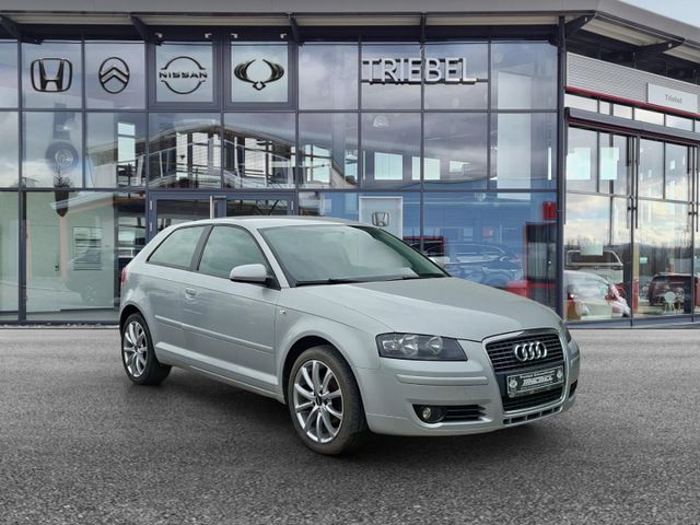 Audi A3 Attraction 1.6 °Nur an Händler!°