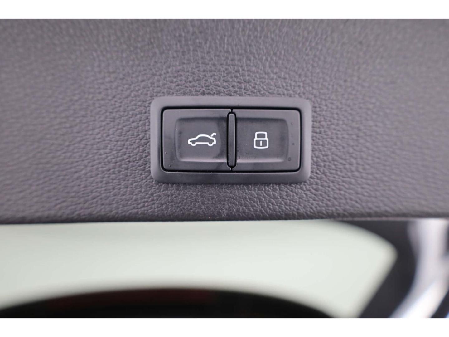 Audi Q2 40 TFSI quattro S line AHK/RFK/NAV/Leder/18'', миниатюра 23