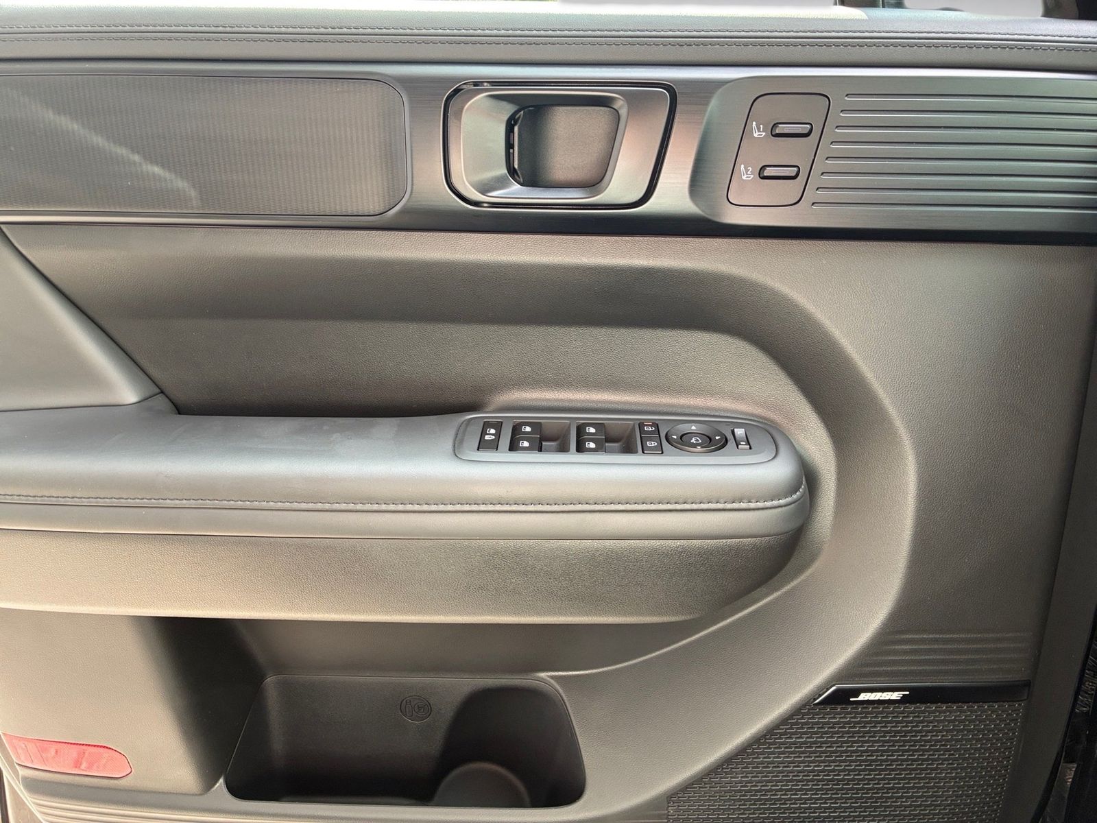 Fahrzeugabbildung Hyundai Santa Fe 1.6 5-Sitzer T-GDI W Prime KlimaA,LED