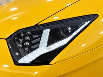 صورة 7 لـ 2012 Lamborghini AVENTADOR