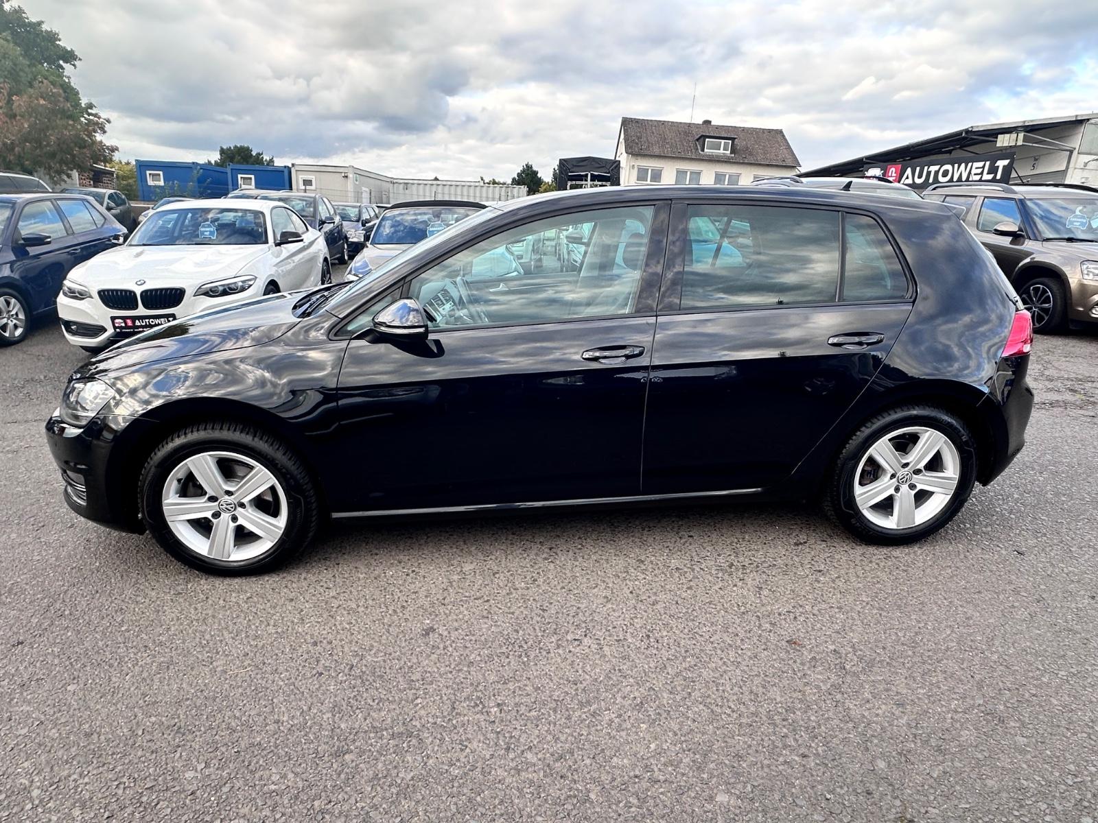 Volkswagen Golf VII Lim. Highline DSG SitzHeiz. LED Alcanta