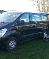 Hyundai H-1 Kleinbus 8 Sitze mit Motorschaden - gebrauchte Hyundai H-1 aus dem Jahr 2010