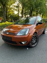 Ford Fiesta 1,6 Benzin - Ford Fiesta aus 2003: 1.6