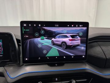 Skoda Kodiaq 1.5 TSI Sportline AHK*Panodach*Matrix*