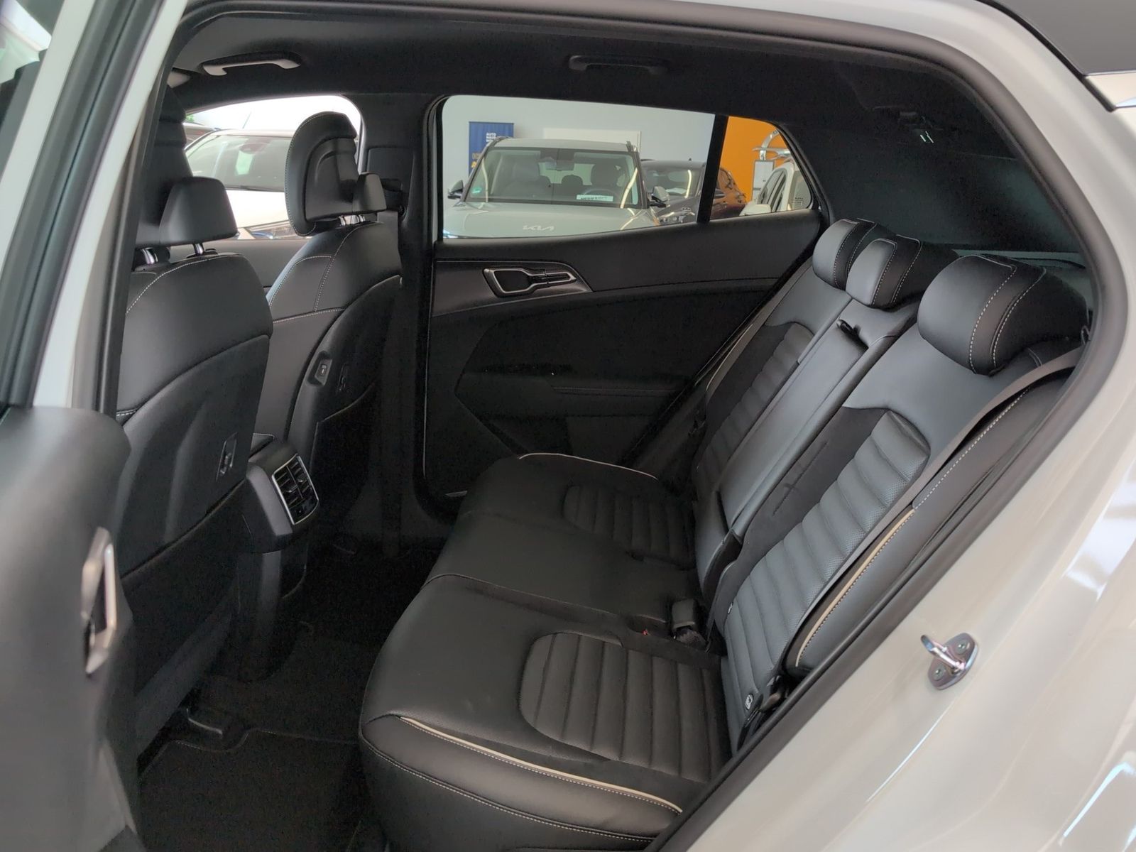 KIA Sportage 1.6 T-GDI PHEV GT-Line AWD Sound – Bild 9