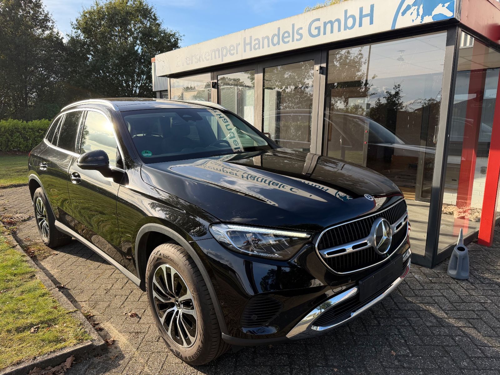 Mercedes-Benz GLC 220 d 4Matic /PANO/AHK/MEMORY imagem 2