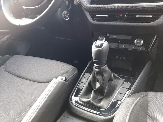 Fahrzeugabbildung Skoda Fabia Selection 1.0TSI LED PDC SHZ Klima