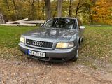 Audi S8 4.2 tiptronic quattro - - Audi S8: 4.2