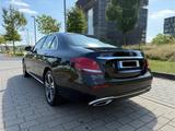Mercedes-Benz E 250 Autom. -Top-Ausstattung| 2.Hand|Unfallfrei - Mercedes-Benz E 250 in Bochum