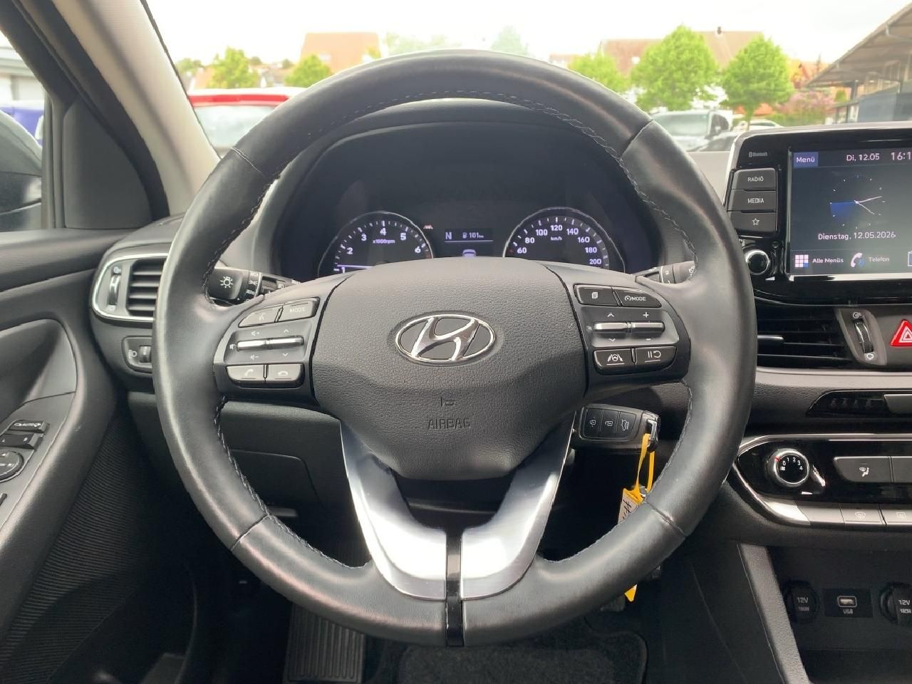 Fahrzeugabbildung Hyundai I30 1.0 l Select Mild-Hybrid + Funktions-Paket