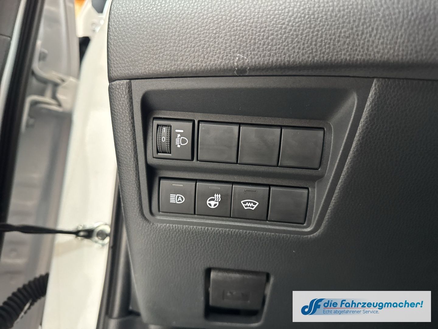 Fahrzeugabbildung Toyota Yaris Cross Hybrid FWD Comfort ACC DAB Spurhalte