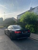 BMW 320i Coupé - - BMW 320 aus 2007: Coupe