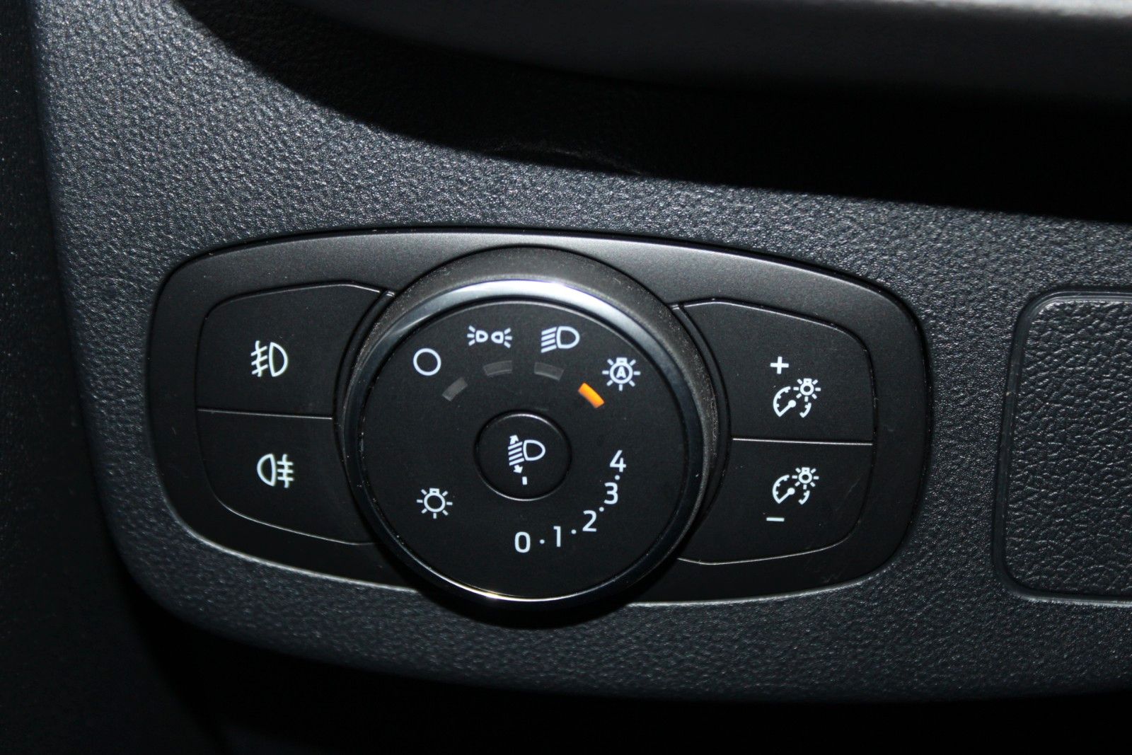 Fahrzeugabbildung Ford Puma Hybrid ST-Line X AHK NAVI CAM WinterPak LED