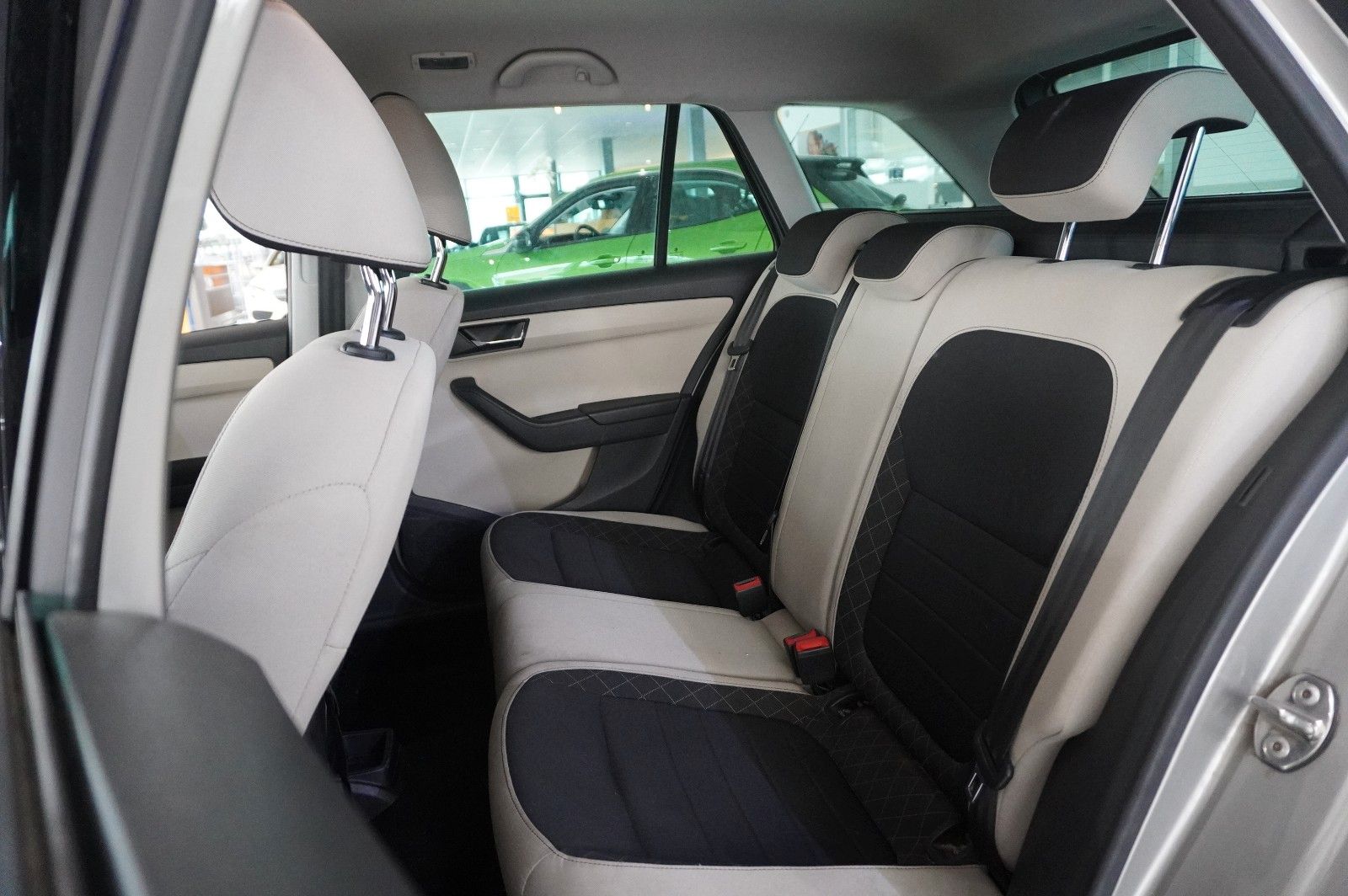 Fahrzeugabbildung SKODA Fabia Combi 1.2 STYLE LED/PDC/KLIMA/SH/USB/NEBEL