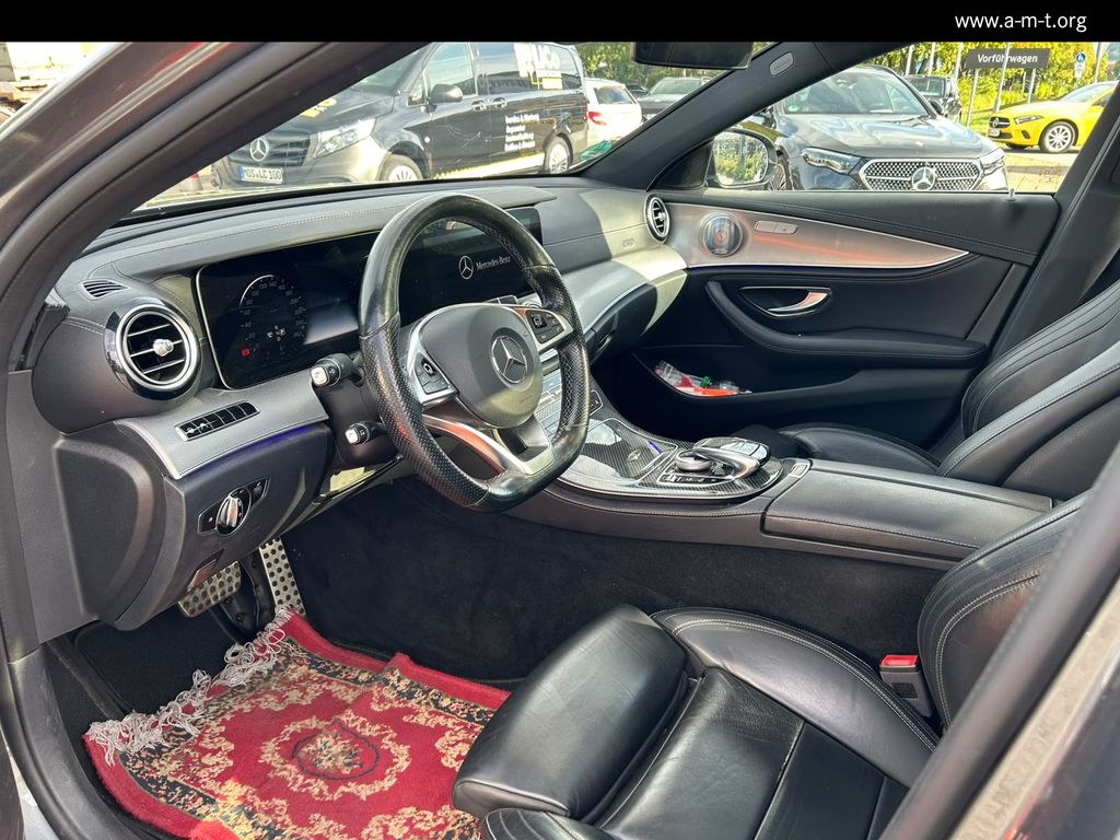 MERCEDES-BENZ E 400