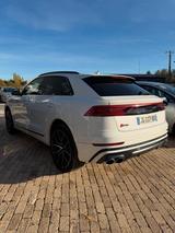 Audi SQ8 4.0l TDI - Audi SQ8: Automatik