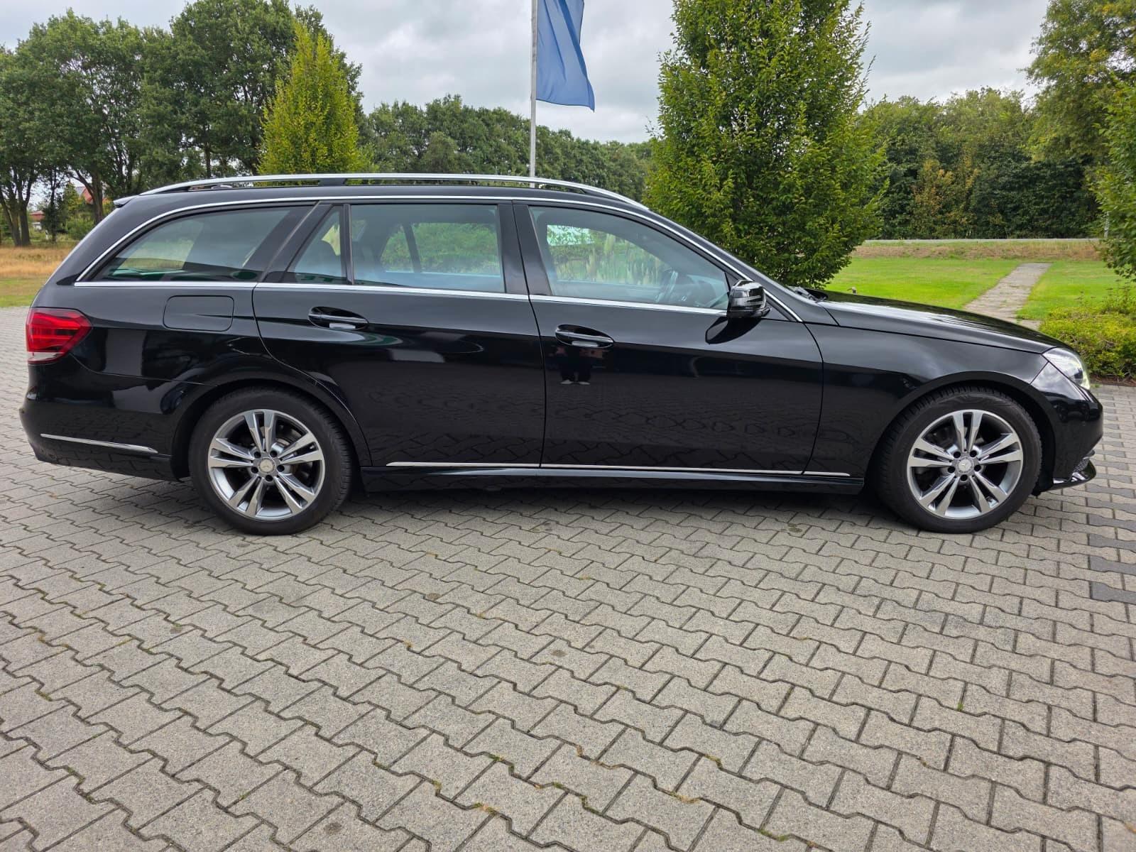 Mercedes-Benz E 200T-Modell BlueTec  Avantgarde Scheckheft