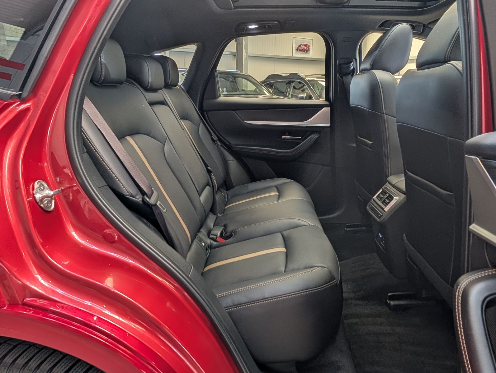 Fahrzeugabbildung Mazda CX-60 2.5L e-SKYACTIV PHEV 327 Homura+ Pano Bose
