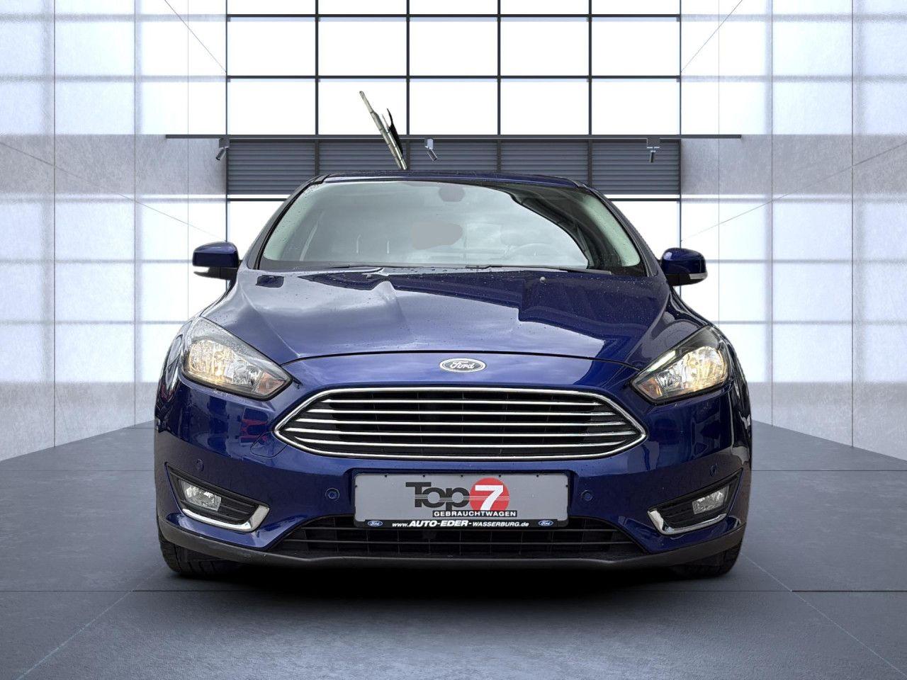 Ford Focus Titanium 1.5 EcoBoost Kamera PDC h. Navi