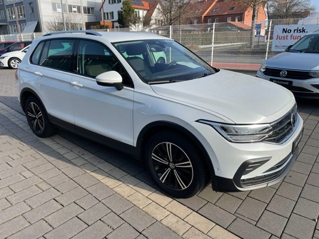 Tiguan 2.0 TDI DSG Active Navi LED AHK Keyless