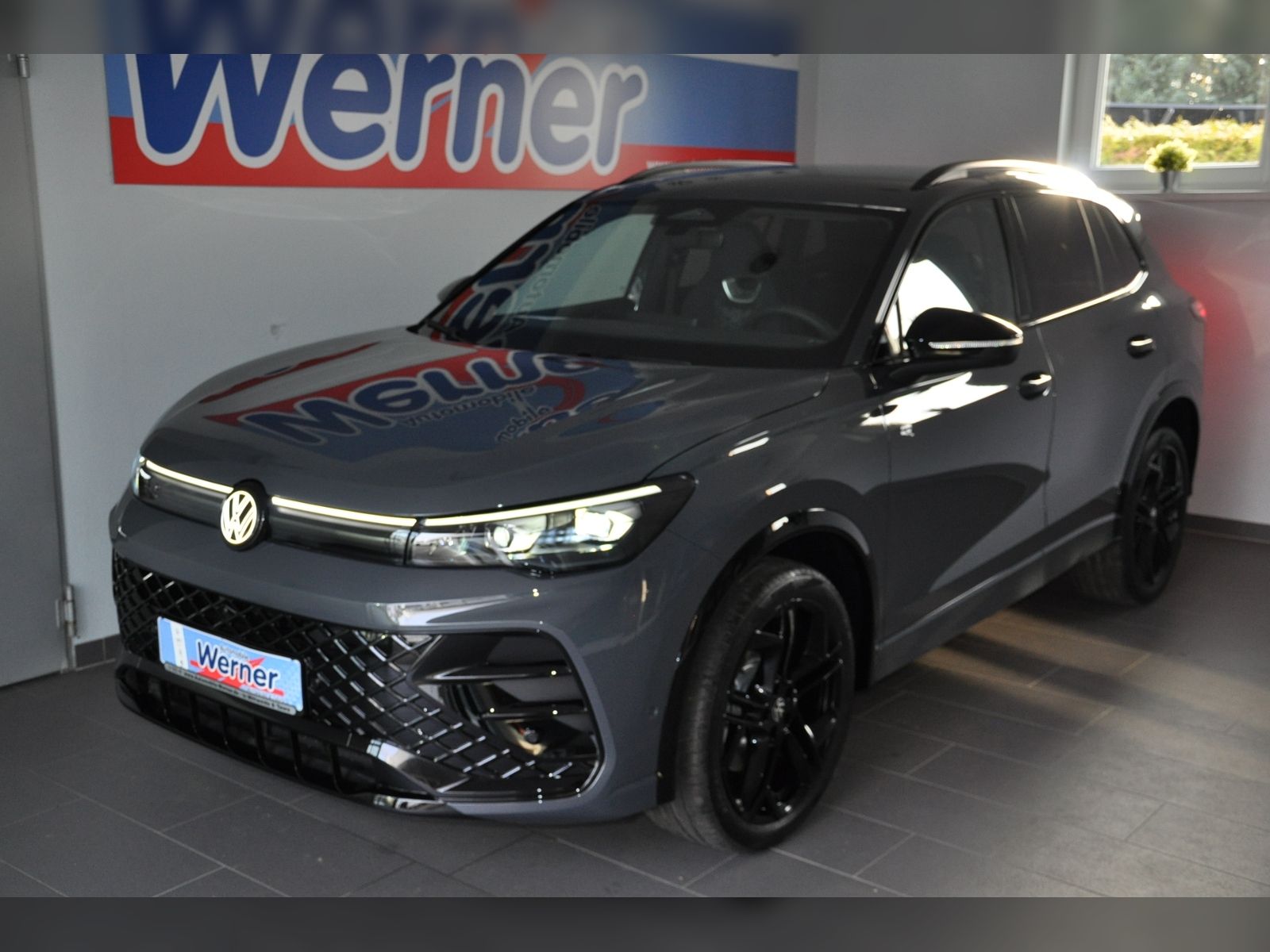 Volkswagen Tiguan R-Line 2.0TDI 4MOTION IQ.Light AHK Navi imagem 3