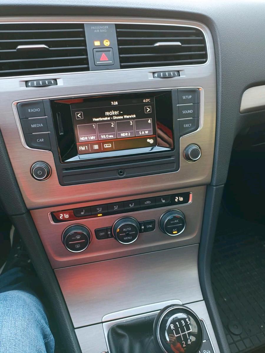 Volkswagen  2015 — photo 8