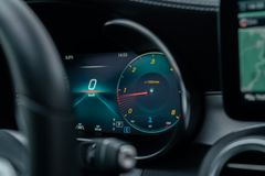 MERCEDES-BENZ C220d Cabrio/ AMG LINE/ BURMERSTER/ CARPLAY/LED MERCEDES-BENZ C220d Cabrio/ AMG LINE/ BURMERSTER/ CARPLAY/LED