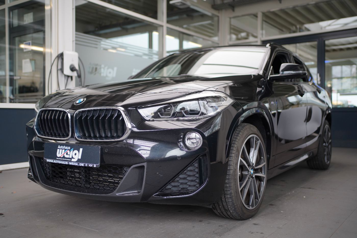Fahrzeugabbildung BMW X2 20i M Sport +Glasdach+LED+Komfortzugang+AHK