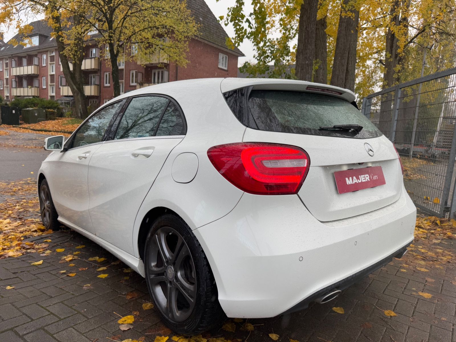 Fahrzeugabbildung Mercedes-Benz A 200 A 200 CDI*BI-XENON*CAM*TEMPO*