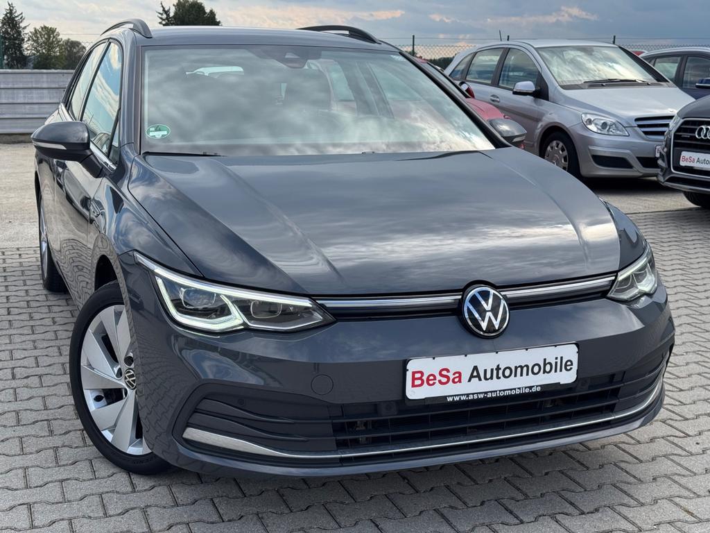 Volkswagen Golf VIII 20TDI Variant Style LED Alcantara AHK 2024