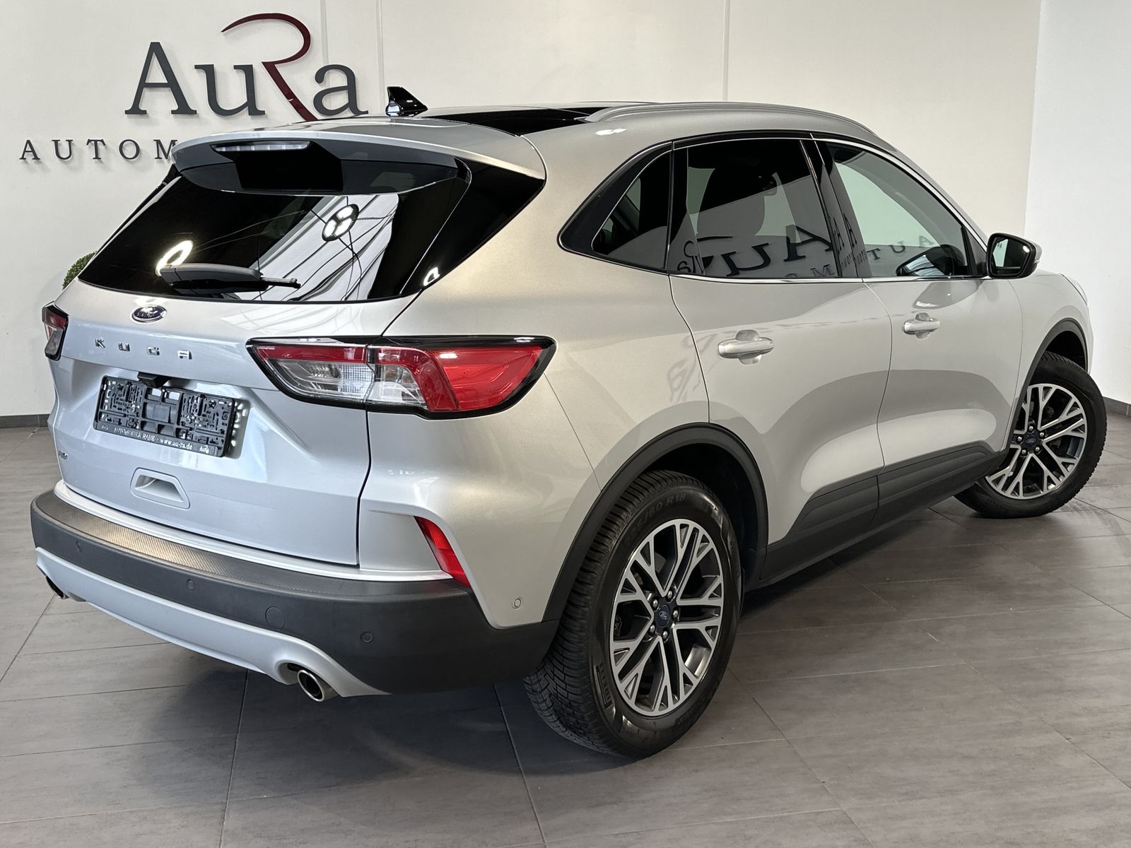 Fahrzeugabbildung Ford Kuga 2.0 EB 4x4 Titanium Aut. NAV+LED+PANO+TEMPO