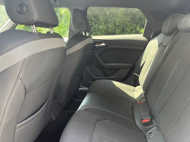 A1 Sportback 30 TFSI S-LINE LED+KAMERA+VCP+NAVI+