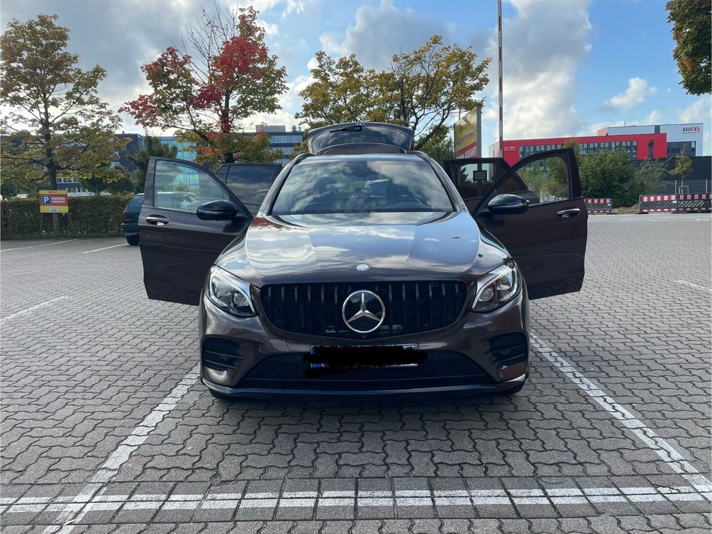 Image of Mercedes-Benz GLC 250