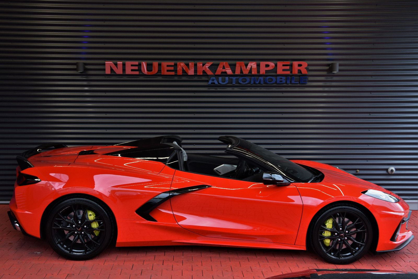 Fahrzeugabbildung Corvette C8 3LT Competition Sitze   SOFORT VERFÜGBAR Lift