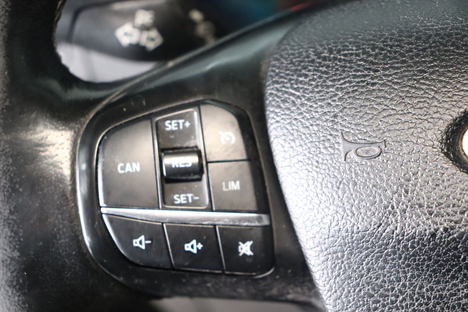 Fahrzeugabbildung Ford Transit Custom Kasten 280 L1H1 LKW Trend