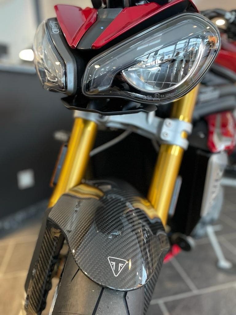 Fahrzeugabbildung Triumph Speed Triple 1200 RS ab sofort lieferbar