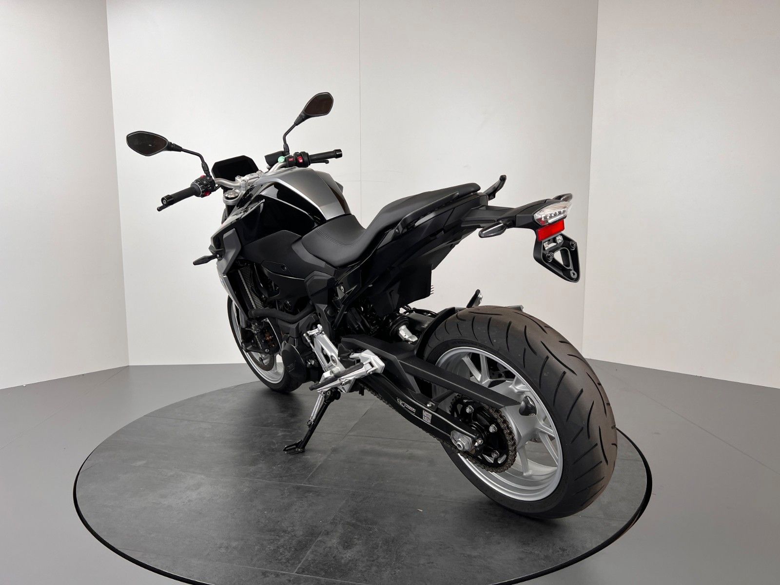 Fahrzeugabbildung BMW F900 R *AKTIONSPREIS ! *SERVICE NEU