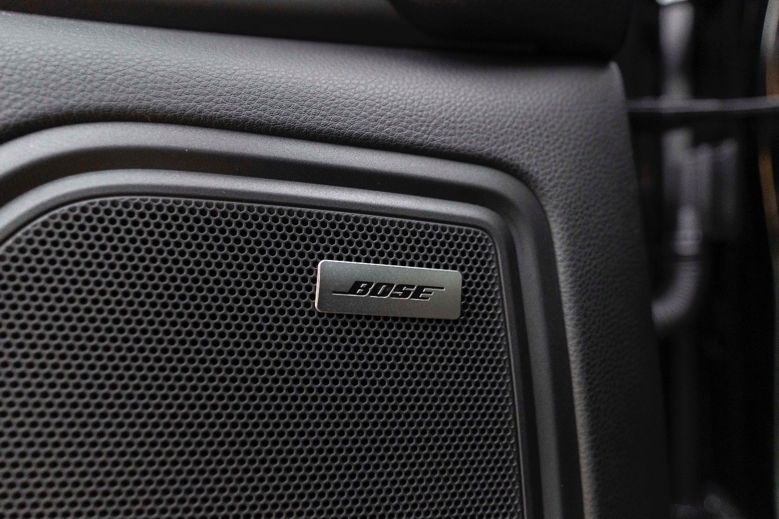 Fahrzeugabbildung Porsche Macan LED 360° BOSE PANO NAV SZH 14 WEGE MEMORY