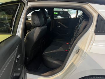Bild 10 Opel Astra 1.2 Turbo GS | HUD | 360° | ACC