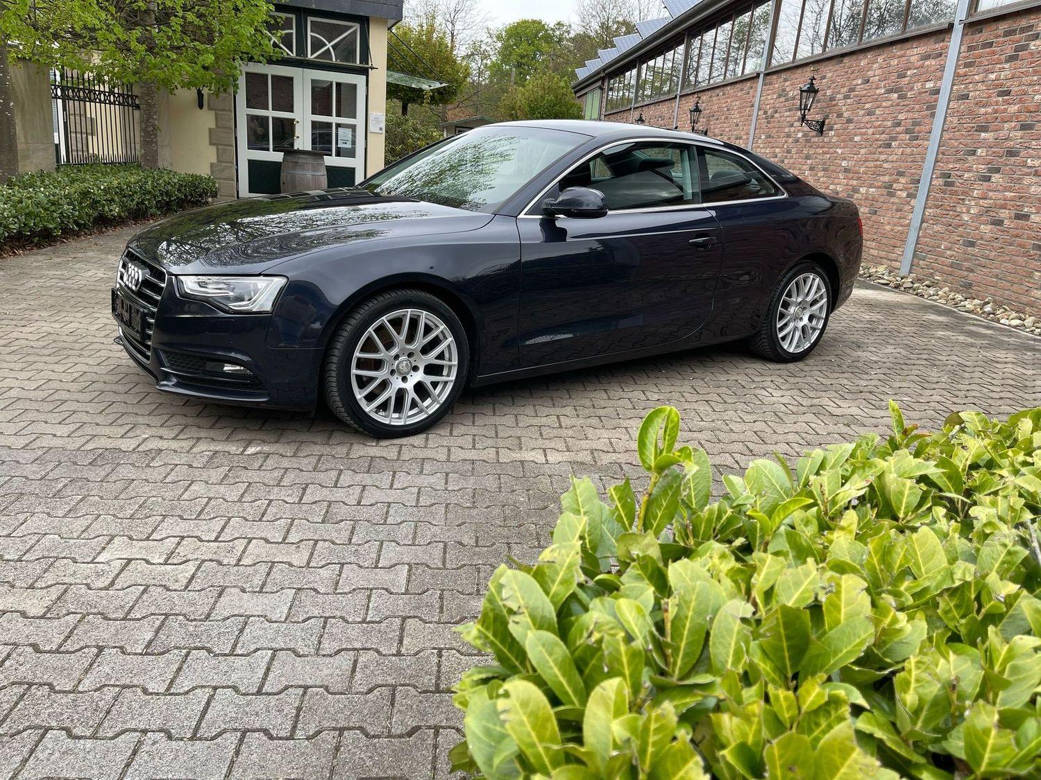Audi A5 2.0 TDI Navi Sitzheiz Multi Freispr. PDC 