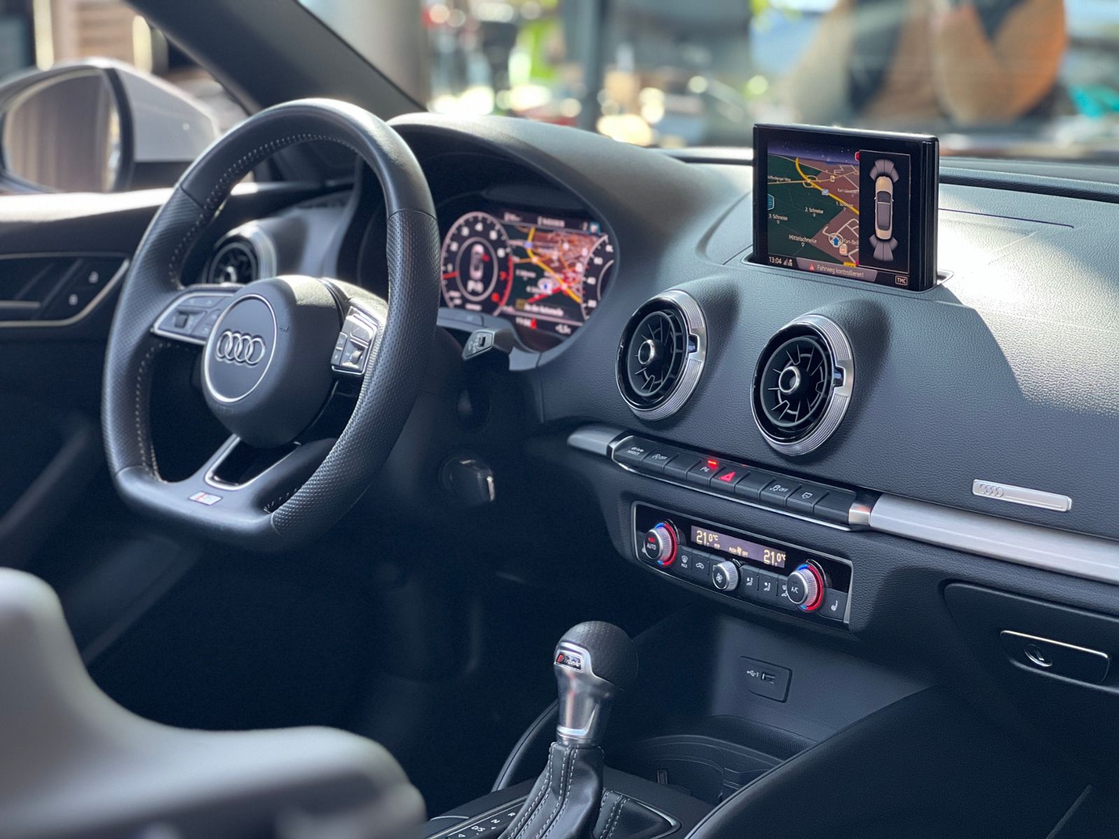 Fahrzeugabbildung Audi A3 Cabriolet S line sport LED NAV SHZ PDC 18"