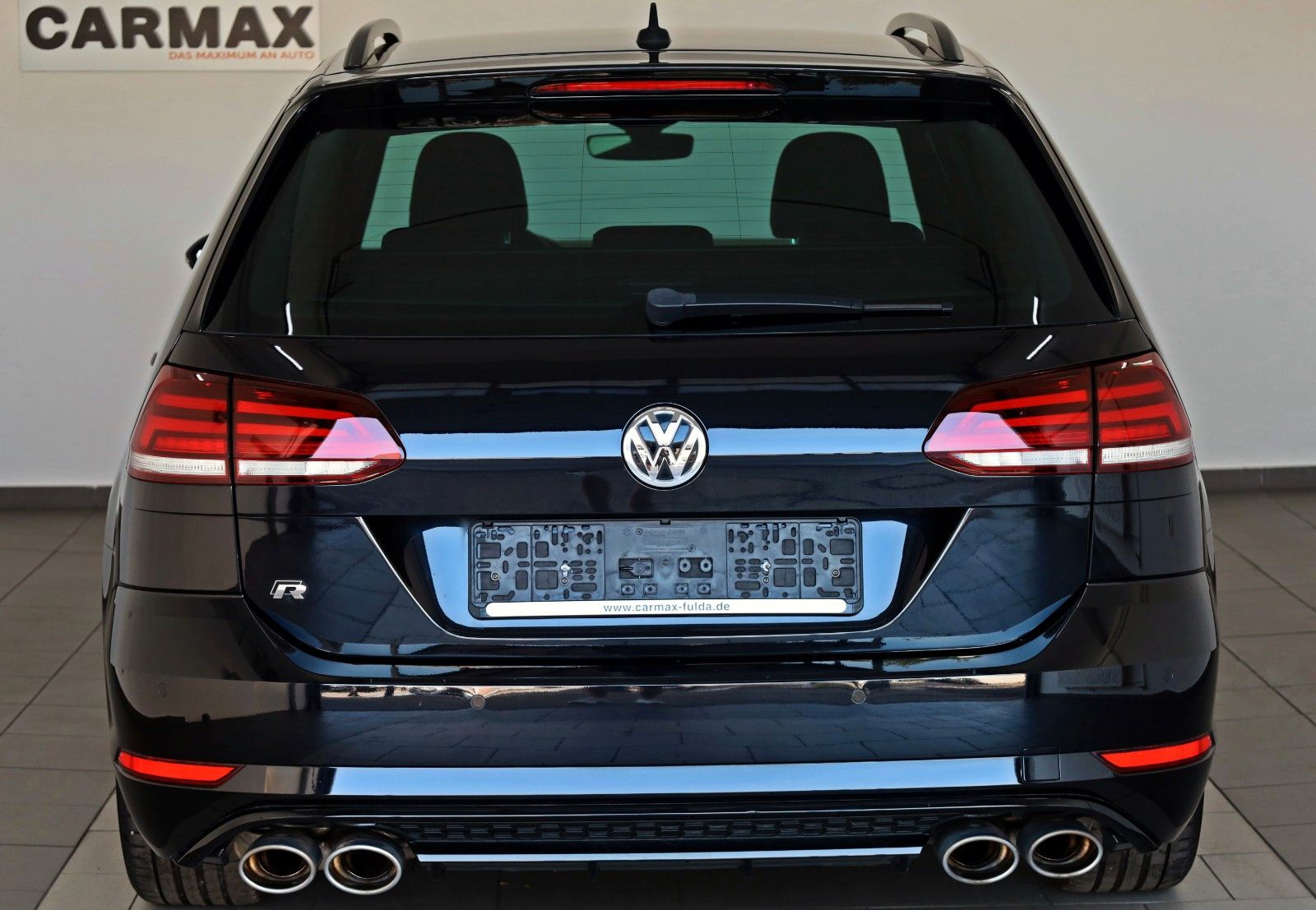Fahrzeugabbildung Volkswagen Golf VII Variant R 4M Leder,Navi,LED,Kamera,ACC