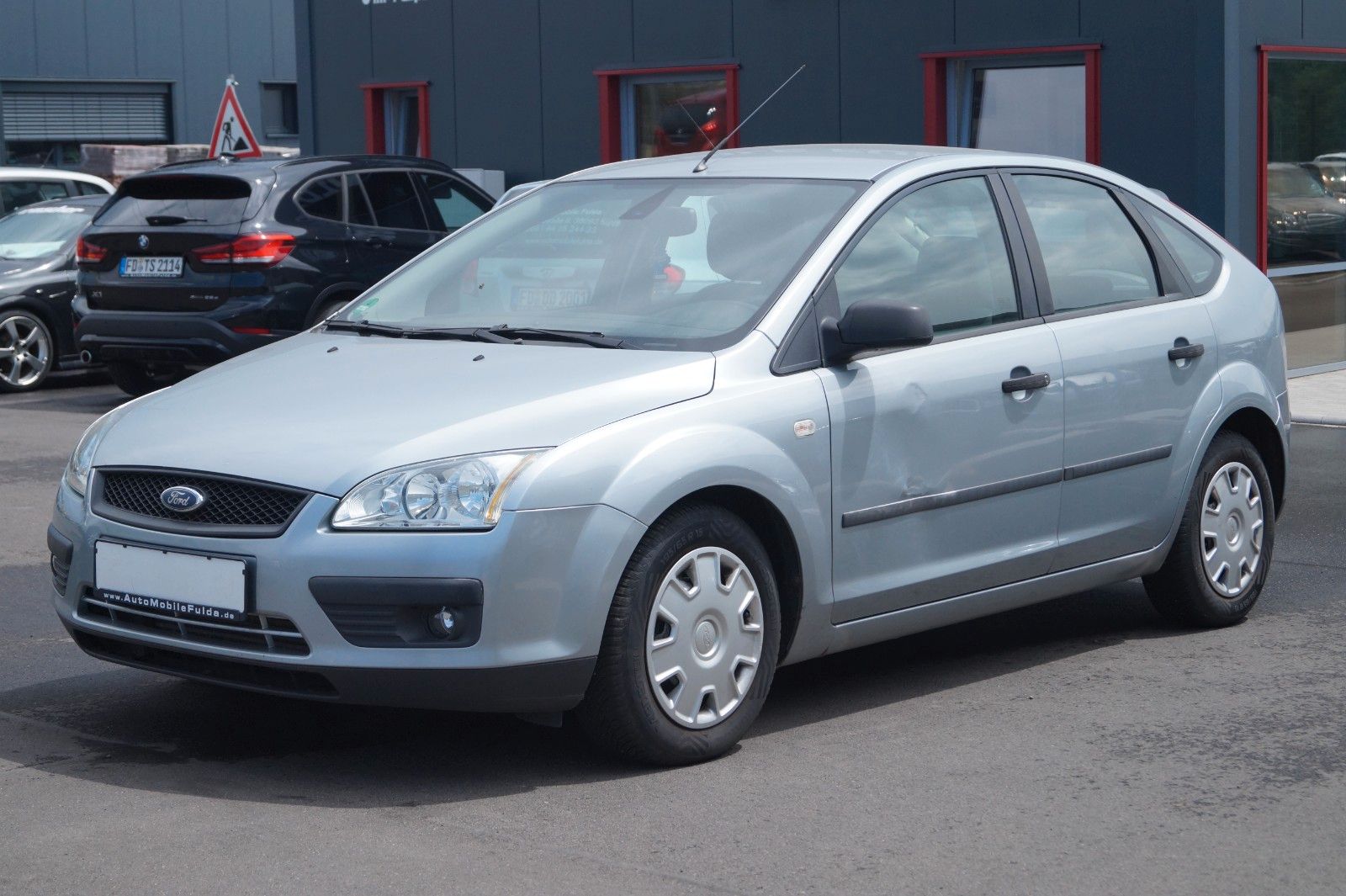 Fahrzeugabbildung Ford Focus Lim. Trend