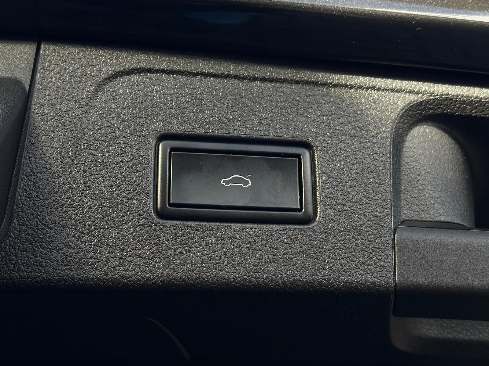 VW Passat 2.0TDI HIGHLINE 4M - Image 22