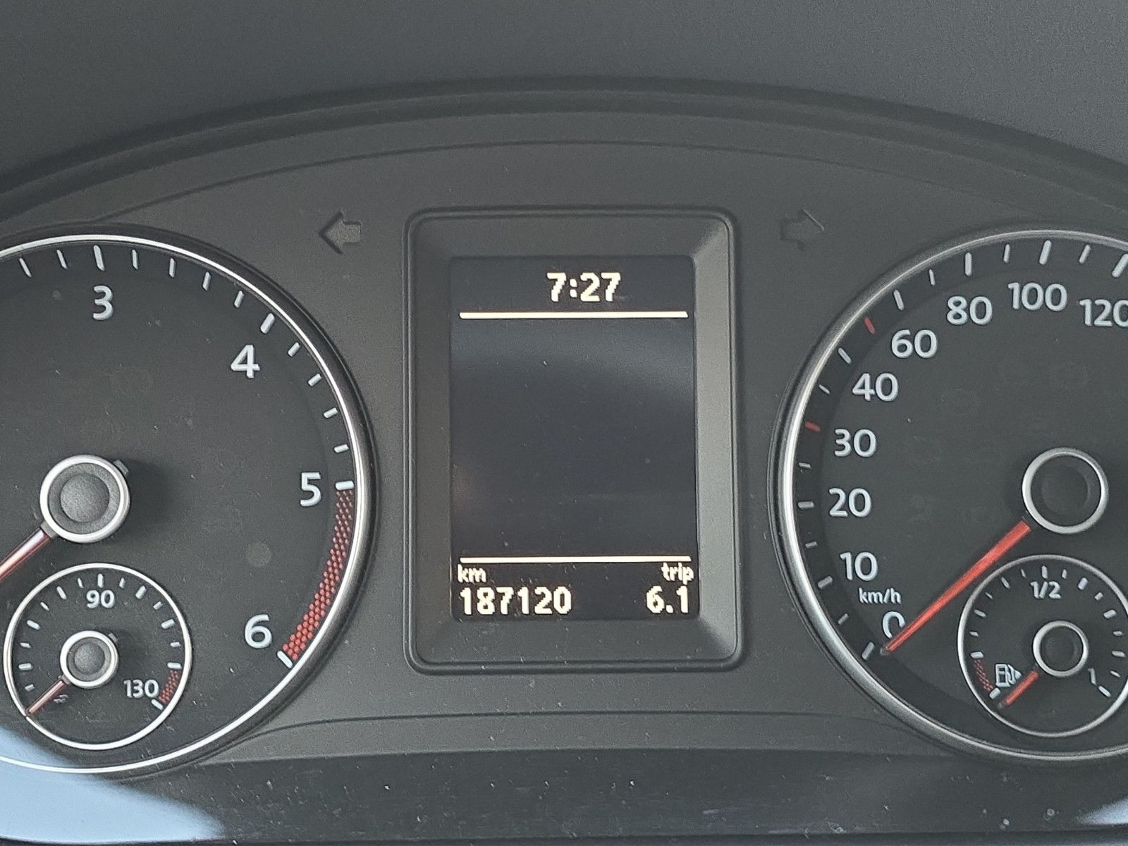 Fahrzeugabbildung Volkswagen Touran Life/DSG/Rückfahrkamera/Automatik/AHK