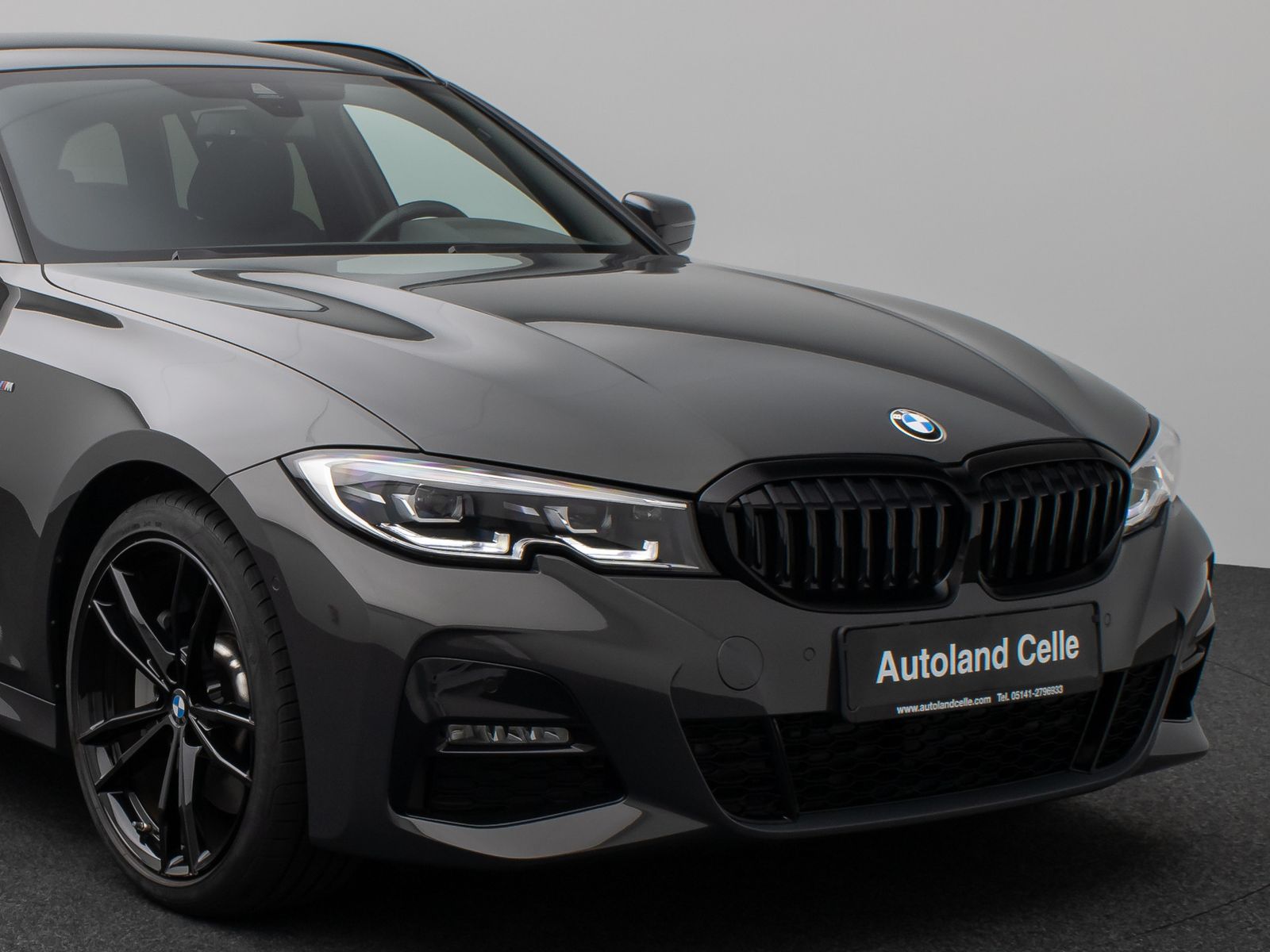 Fahrzeugabbildung BMW 330i M Sport Kamera DAB CockPitPr AHK Alarm 19"